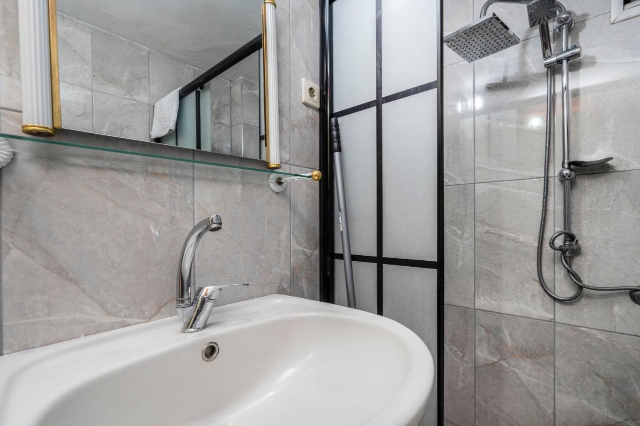 Downtown Core 3 Bedroom Fully Equipped Бурса Екстериор снимка